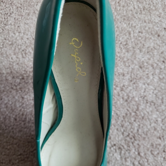 Platform Heels - Picture 8 of 10